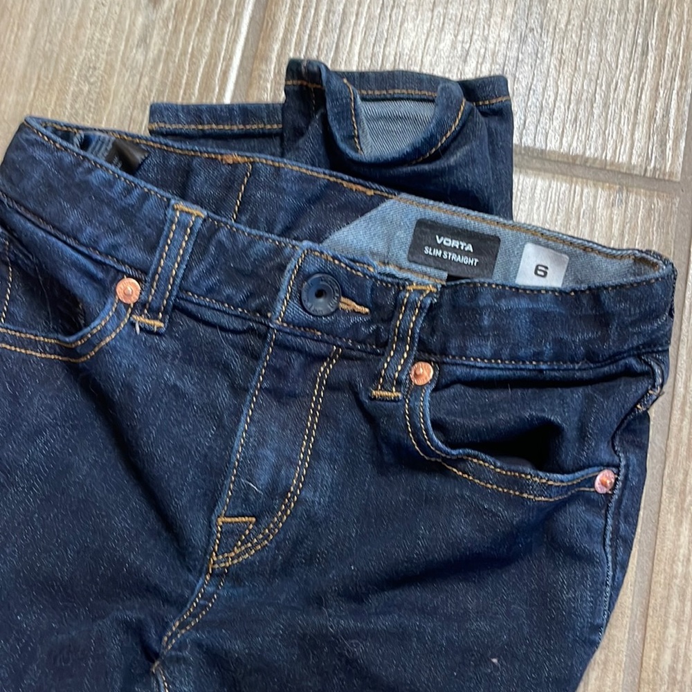 Boys Volcom jeans slim straight size 6
